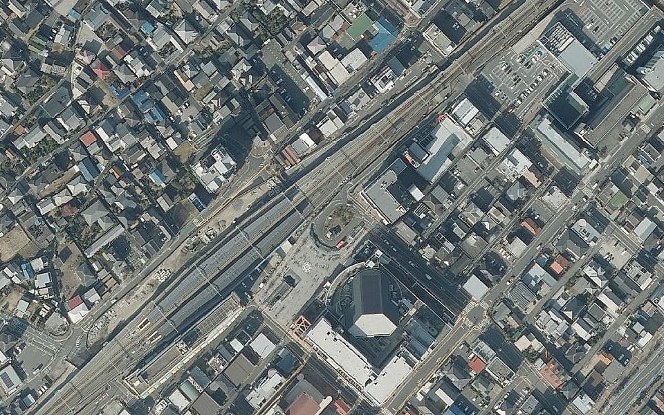 三井のリパーク南海高石駅高架下のイメージ写真